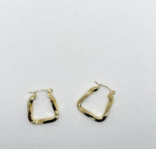 Load image into Gallery viewer, Gia Earrings
